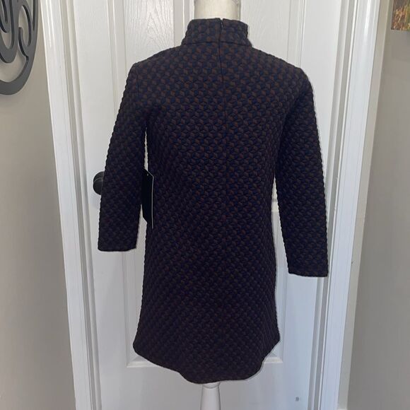 Tuckernuck Navy & Brown Geometric Print Quilted Mock Neck Dress, NWT - Picture 6 of 10